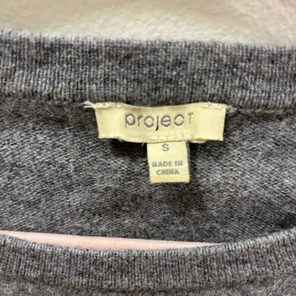 Project 100% Cashmere Grey and Black Crew Neck Sweater- Size Small - Picture 4 of 5
